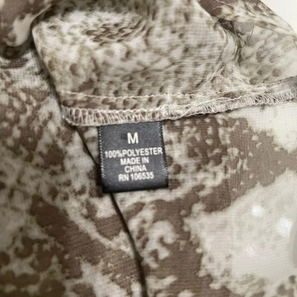 Willi Smith Snake print long sleeve button down blouse M - Picture 13 of 13
